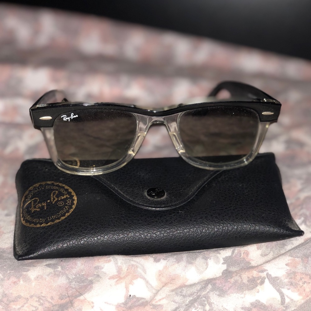 Ray-Ban Wayfarer Sunglasses